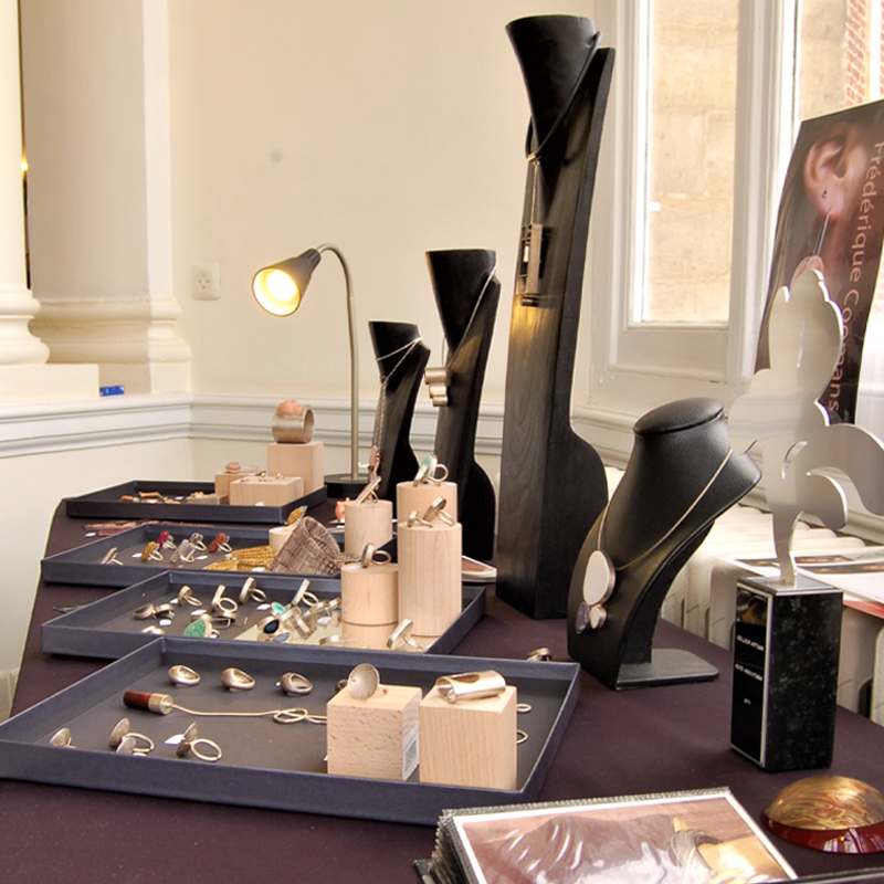 10 conseils pour bien vendre vos bijoux sur les marchés de créateurs